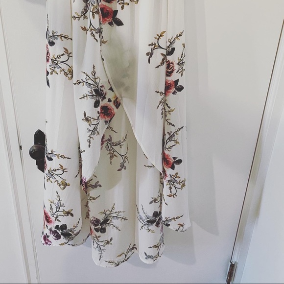 New Medium Rural Threads Dress - Picture 4 of 6